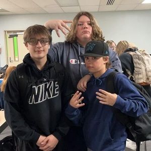 Meet your Posher, Brady